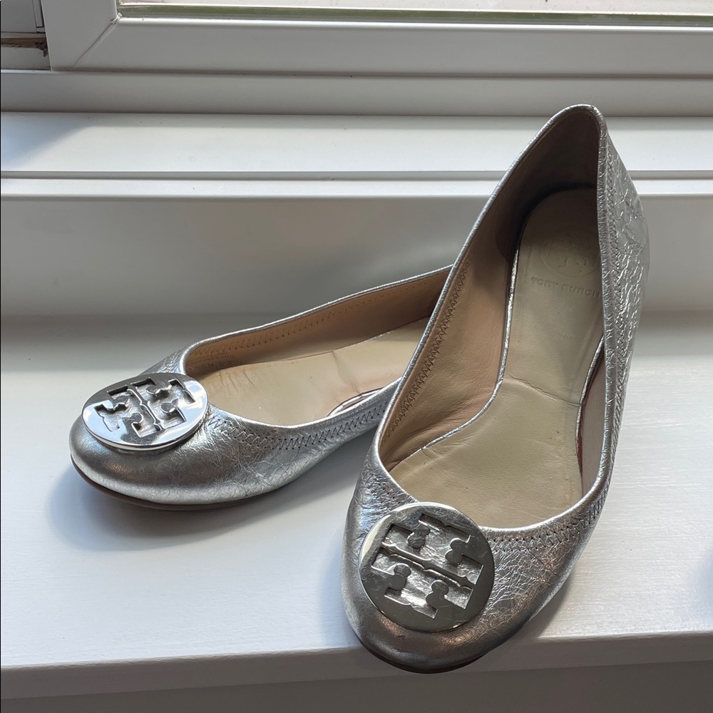 Tory Burch Silver Logo Leather Ballet Flats